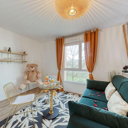 Suite Love Jacuzzi Монтеврен Экстерьер фото